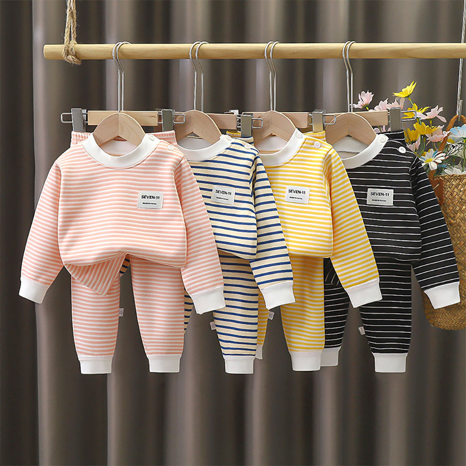 Ensemble de vêtements pour béb - Baby Clothing List avis et prix