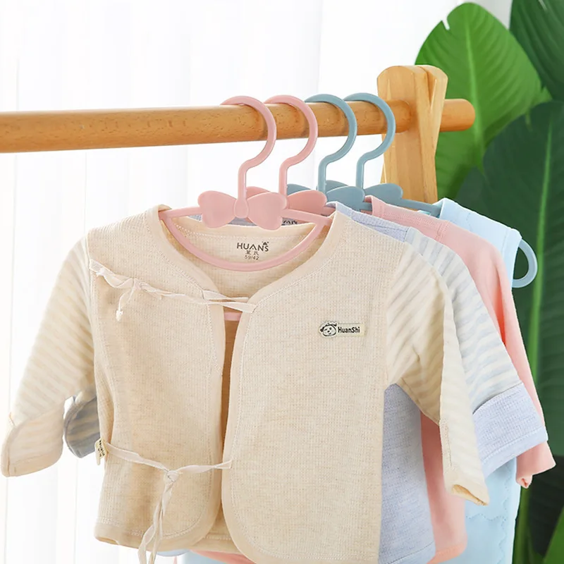 Cintres en plastique pour bébé - Baby Clothing Storage avis et prix